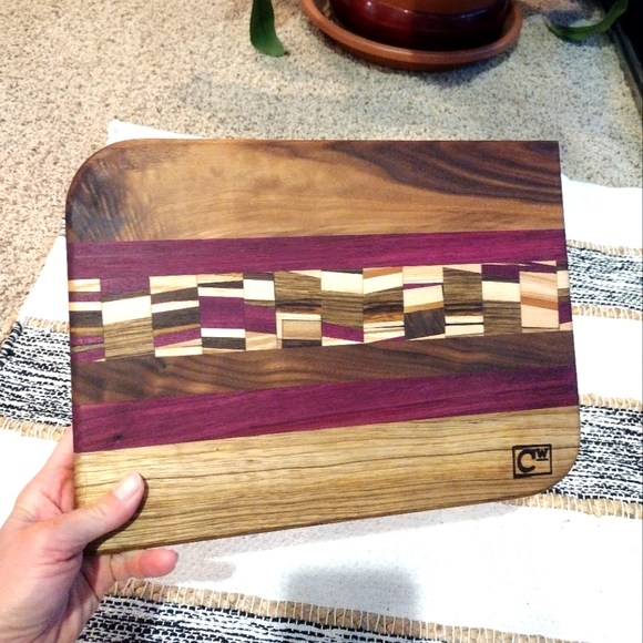 Beautiful Handcrafted Wood Cutting board - Picture 4 of 4